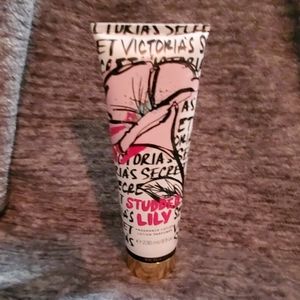 💜Studded Lily Fragrance Lotion💜